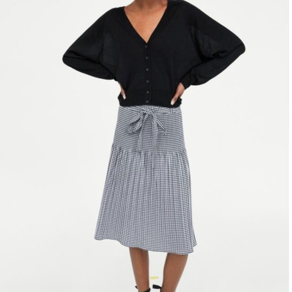 Zara ~new ~Gingham Check Smocked Pleated Skirt in size XS - Picture 13 of 13